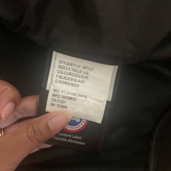 Authentic Canada Goose lightweight jacket. - Picture 6 of 13